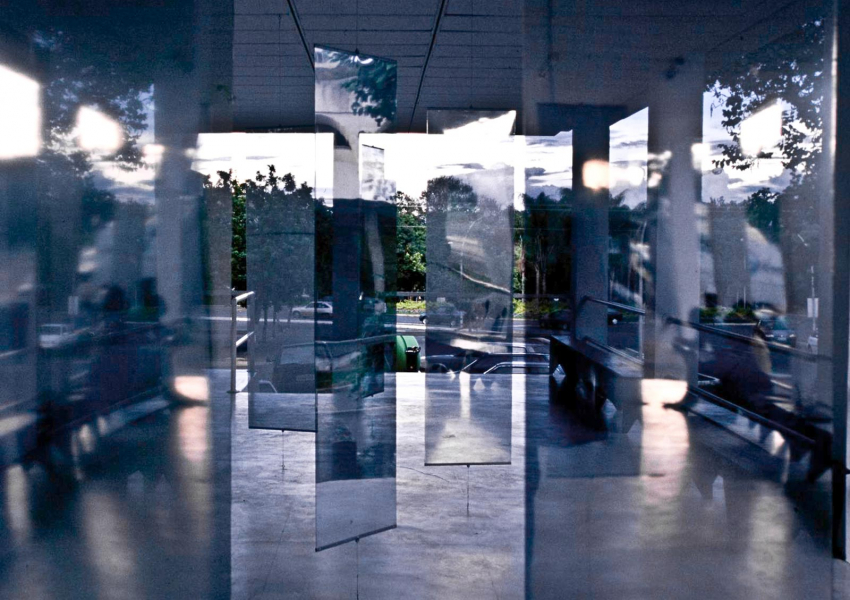 em-volta, 2002