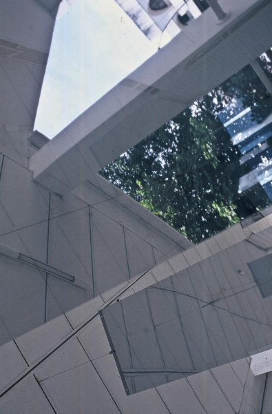 em-volta, 2002
