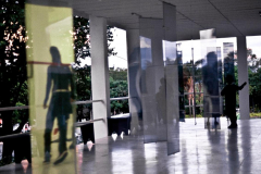 em-volta, 2002