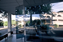em-volta, 2002